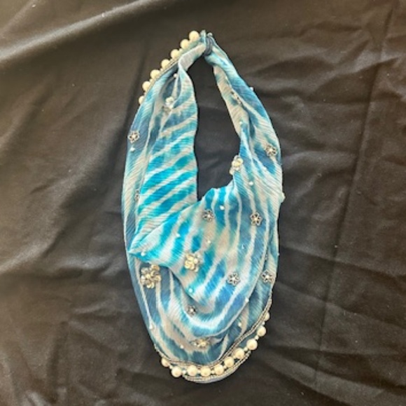 Mignonne Gavigan Scarf Necklace - NWOT (teal color with...